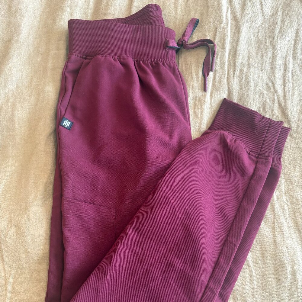 JAANUU Women's Silex Knit-Waist Scrub Joggers - BURGUNDY - XS TALL